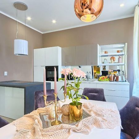 Hedone Luxury Apartment With Free Parking Póla Kültér fotó