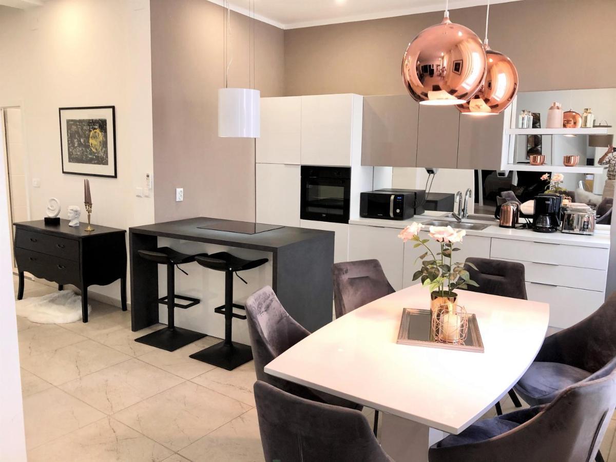 Hedone Luxury Apartment With Free Parking Póla Kültér fotó