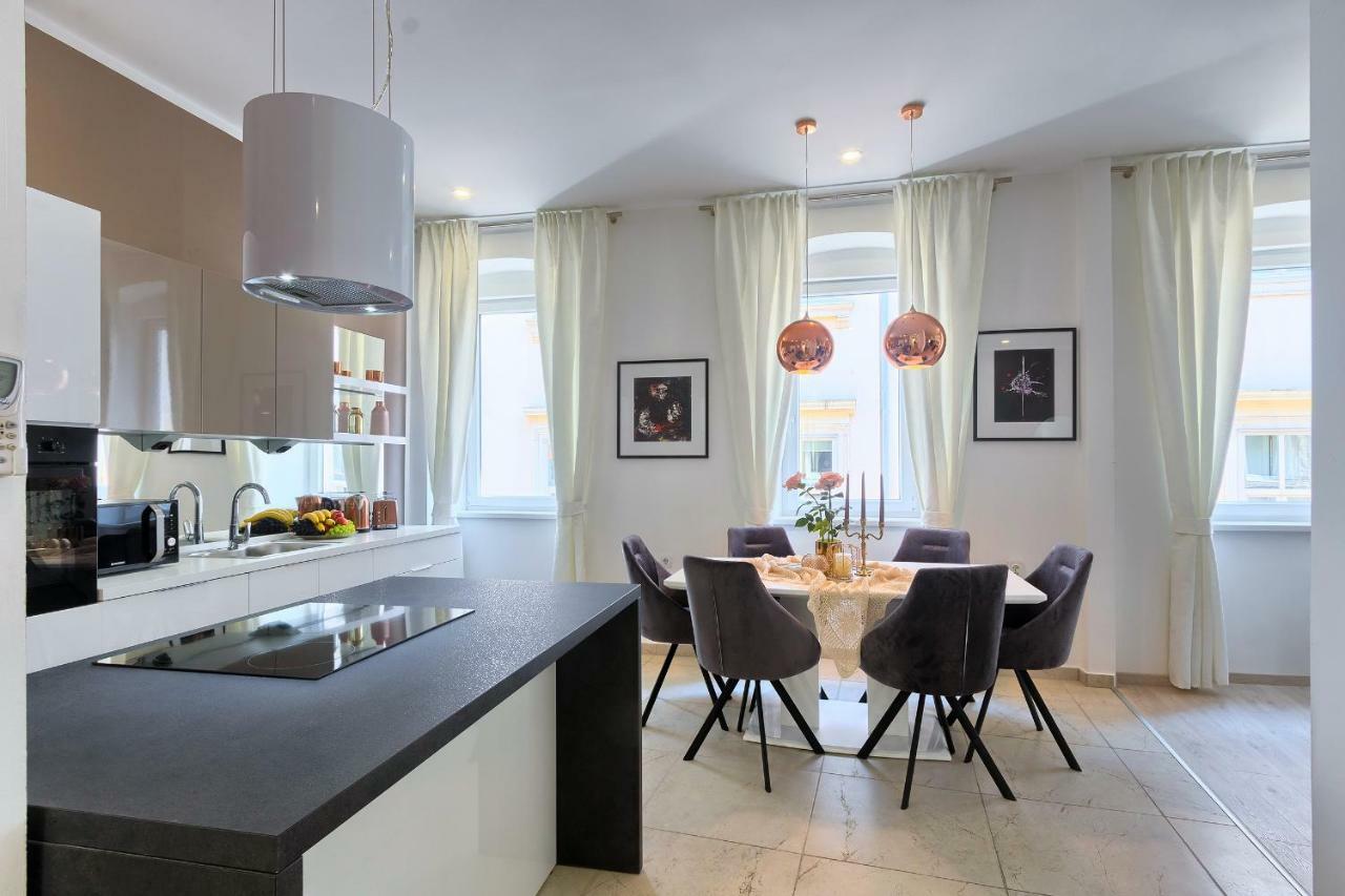 Hedone Luxury Apartment With Free Parking Póla Kültér fotó